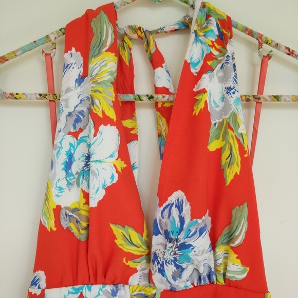 🌟 Kimchi Blue Floral Romper NWT Urban Outfitters - Picture 7 of 7